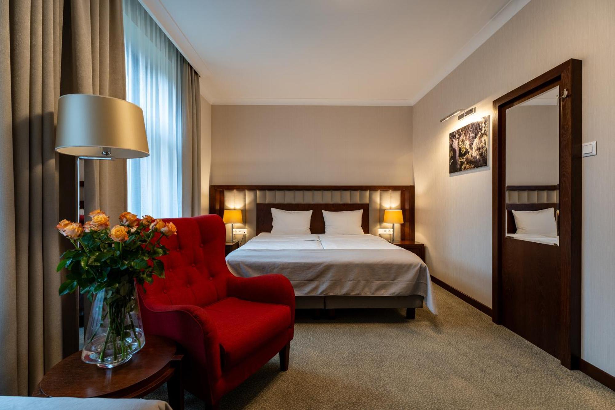 Grand Sal Hotell Wieliczka Exteriör bild