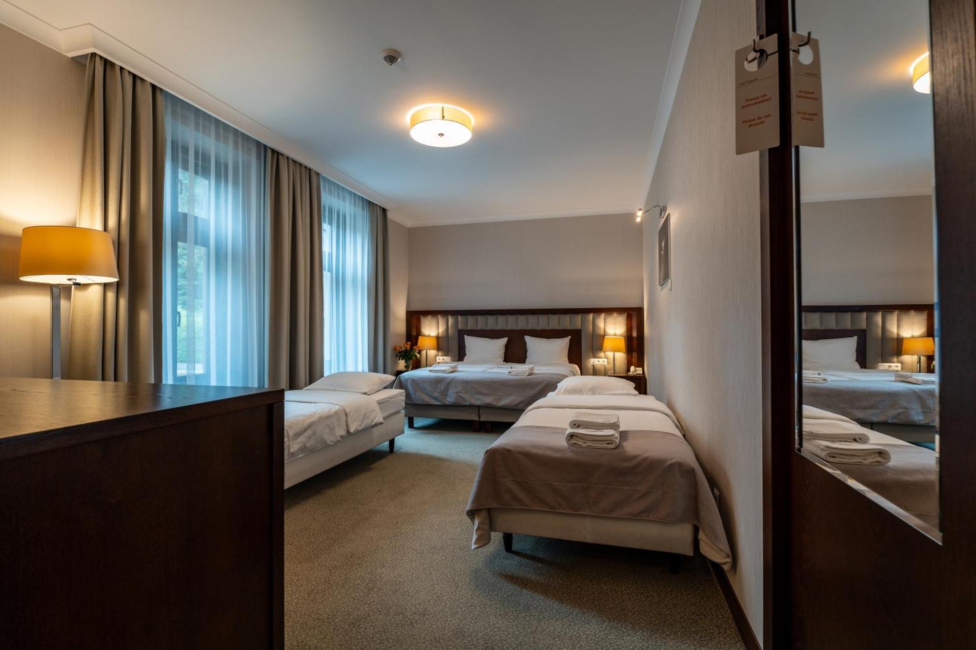 Grand Sal Hotell Wieliczka Exteriör bild