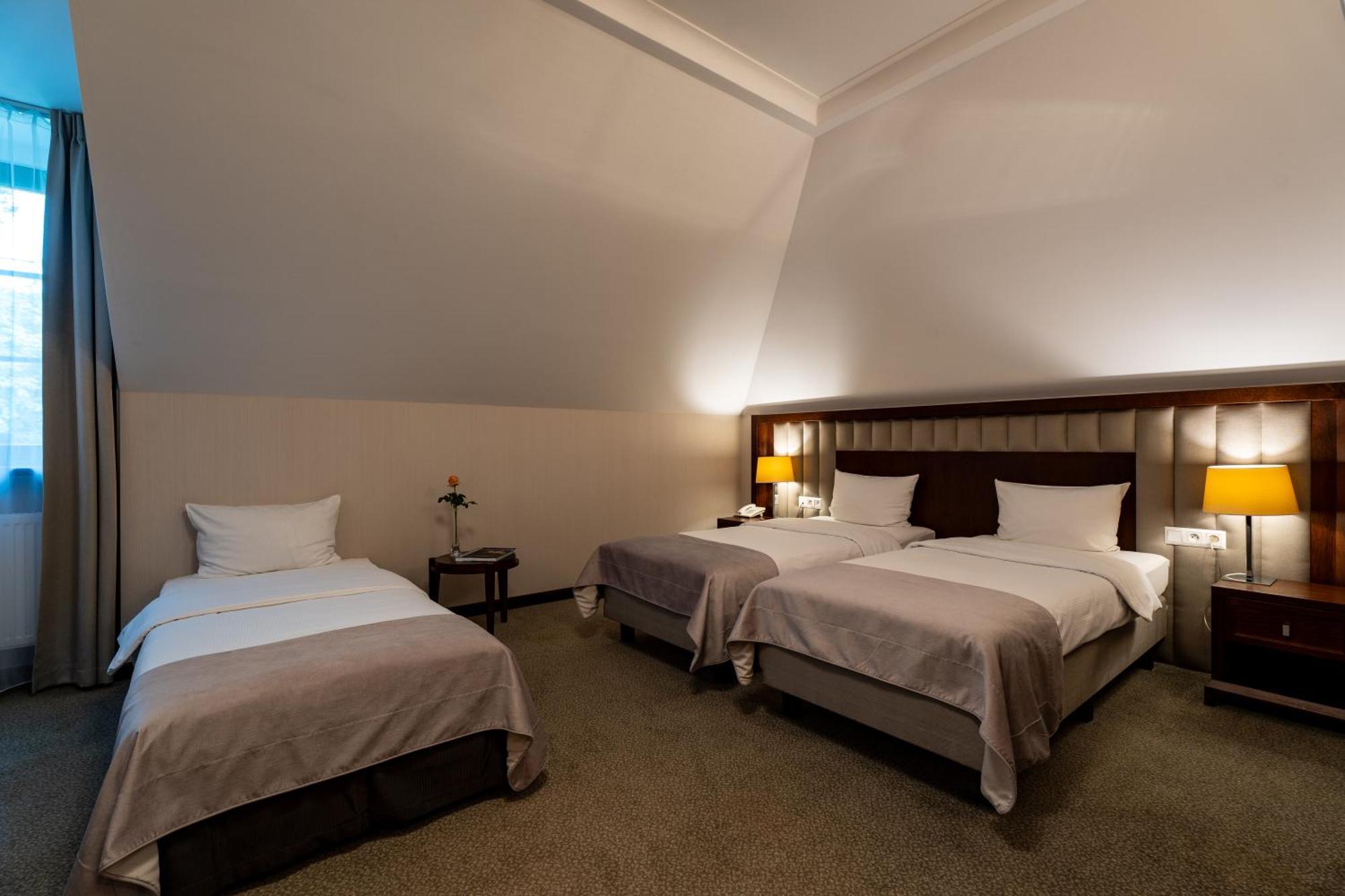 Grand Sal Hotell Wieliczka Exteriör bild