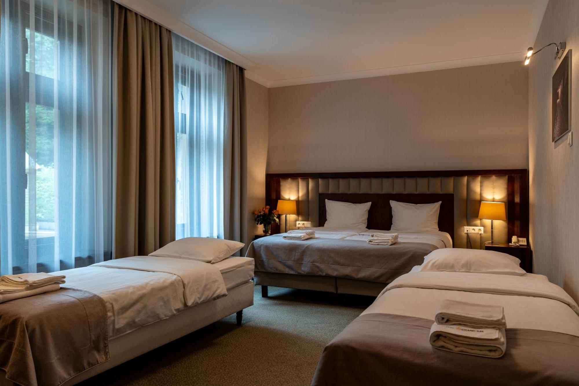 Grand Sal Hotell Wieliczka Exteriör bild