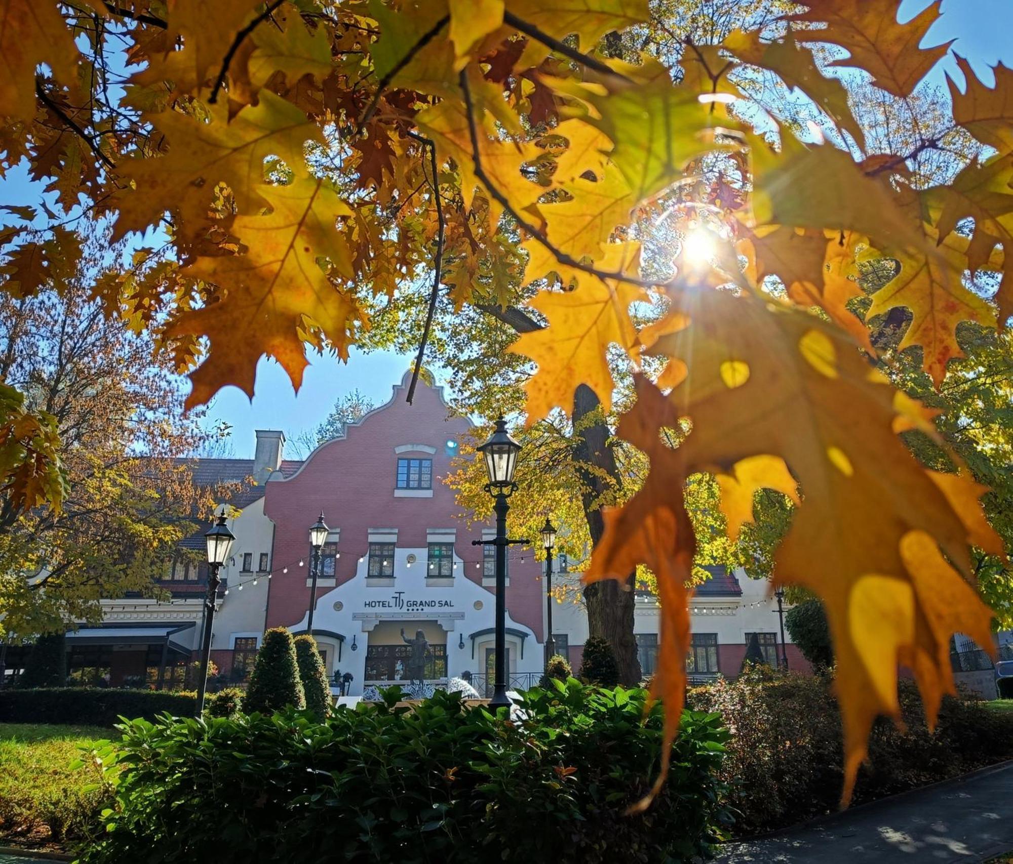 Grand Sal Hotell Wieliczka Exteriör bild