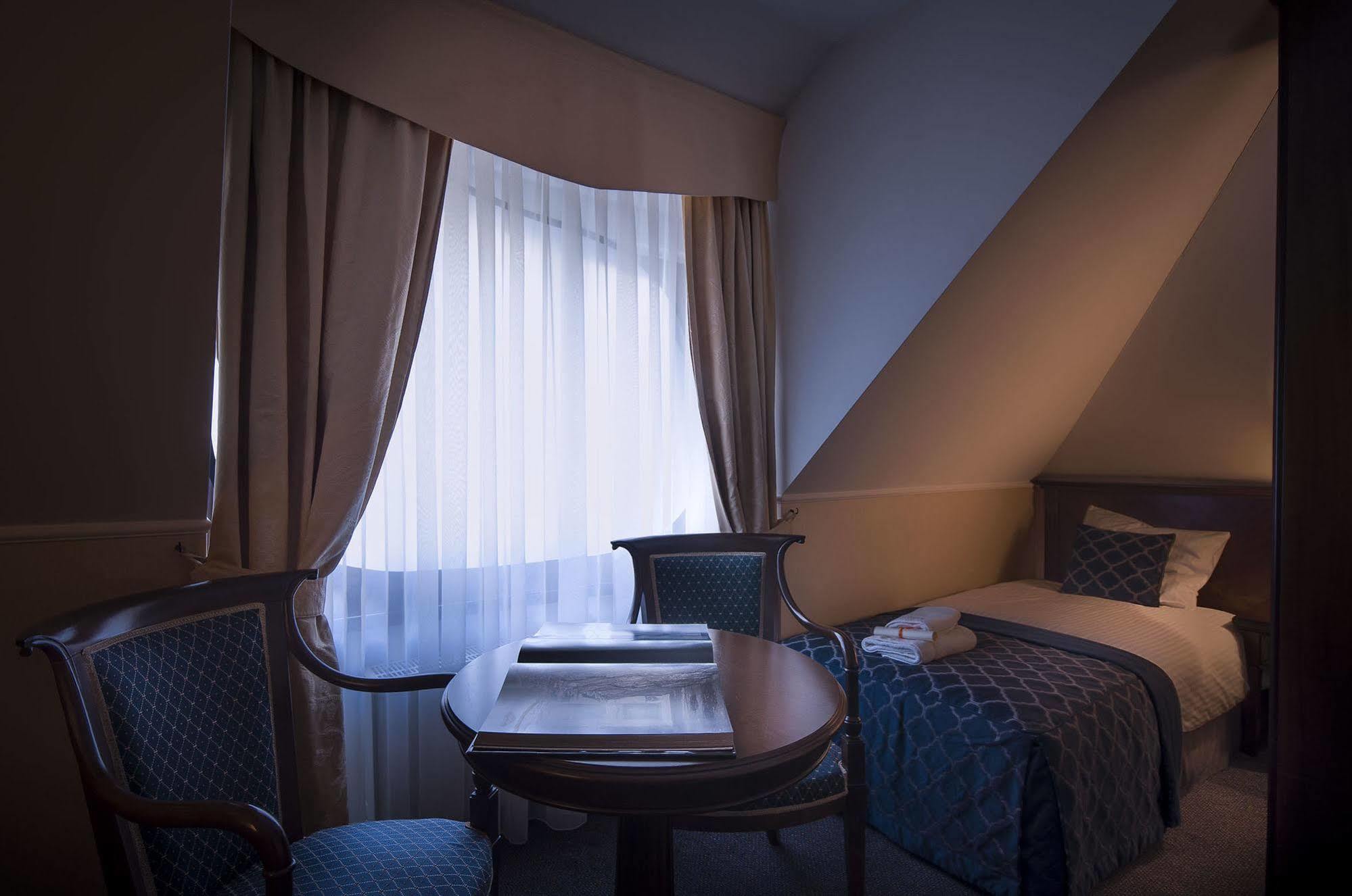Grand Sal Hotell Wieliczka Exteriör bild
